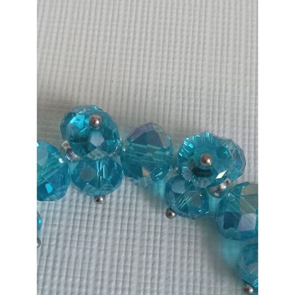 Blue Translucent Imitation Faceted Crystal Beads Elasticized Statement Bracelet - Picture 5 of 9